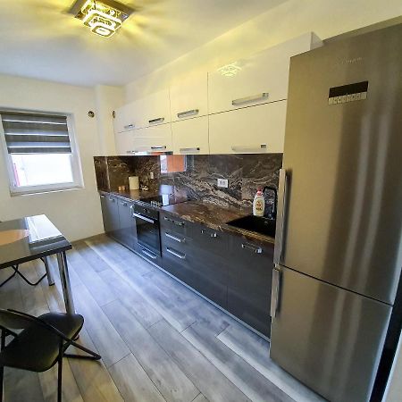 Central.Deluxe.Apartament.Oradea Luaran gambar