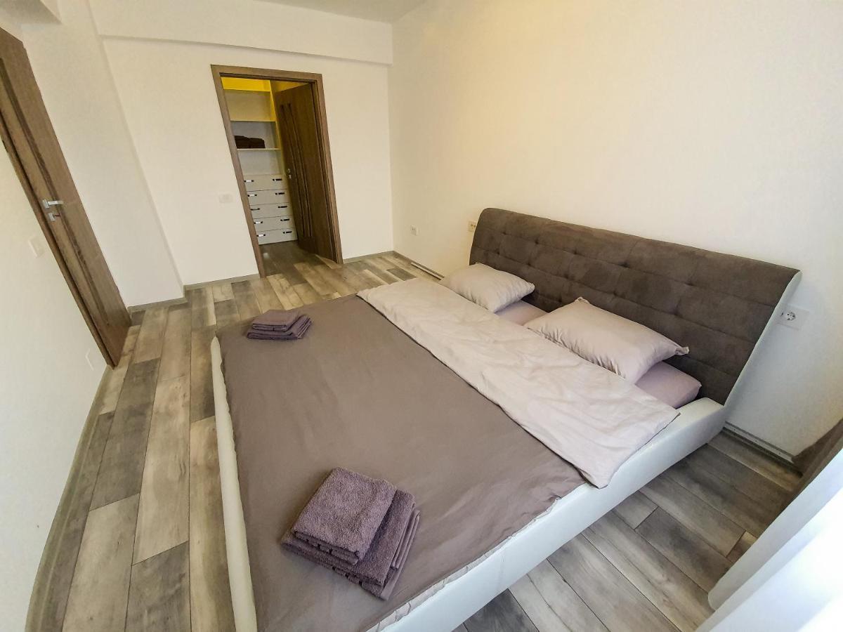 Central.Deluxe.Apartament.Oradea Luaran gambar