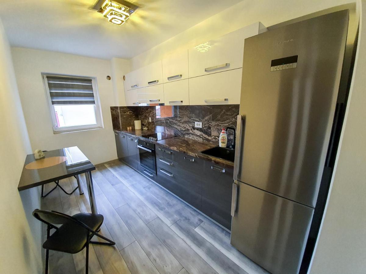 Central.Deluxe.Apartament.Oradea Luaran gambar