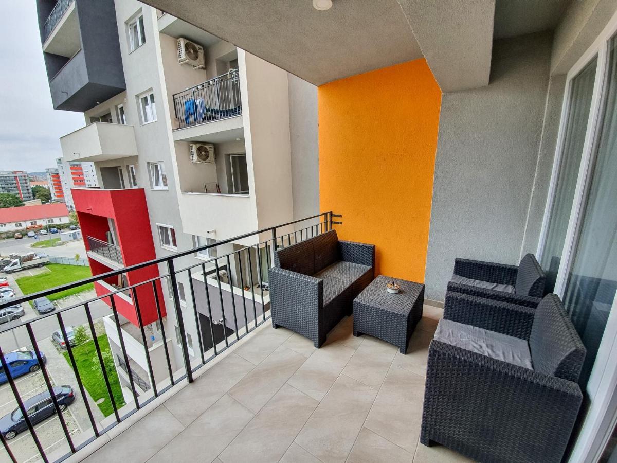 Central.Deluxe.Apartament.Oradea Luaran gambar