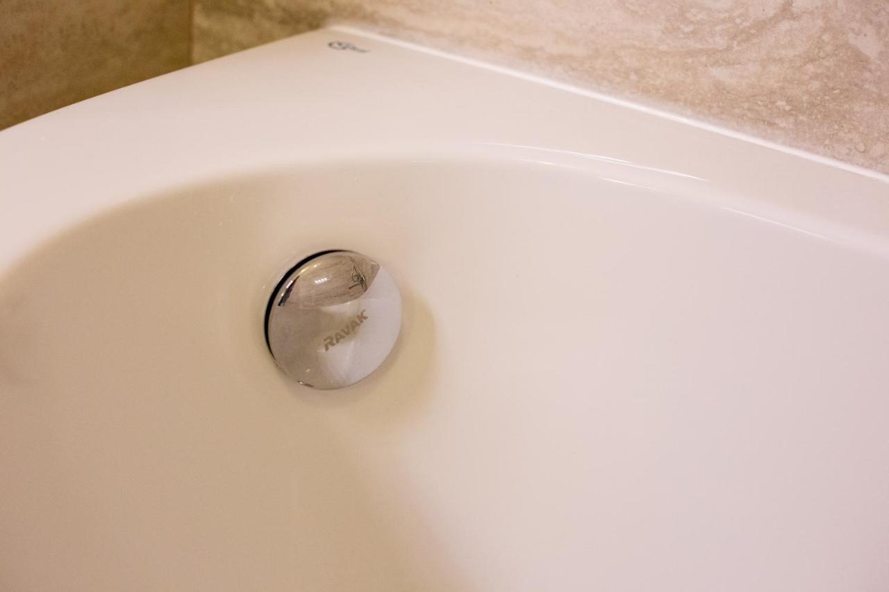 Central.Deluxe.Apartament.Oradea Luaran gambar
